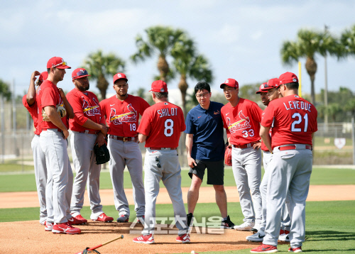 ML팀당 162경기, 코로나19 여파로 반토막 81경기설 대두