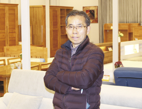 품질은 업 가격은 다운 가구종합백화점, 생활 패턴에 맞춘 전시매장으로 인기