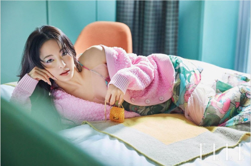 "게으른 오후... 침대에서" 한예슬, 할말 잃게 만드는'화보장인'의 유혹[★SNS]