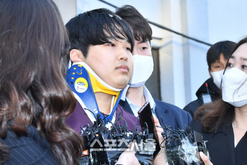 [포토] 얼굴 드러낸 텔레그램 '박사방' 운영자 조주빈