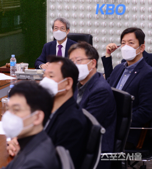 팀간 평가전 사실상 연기 수순(?)...리그 축소 논의도 도마위에