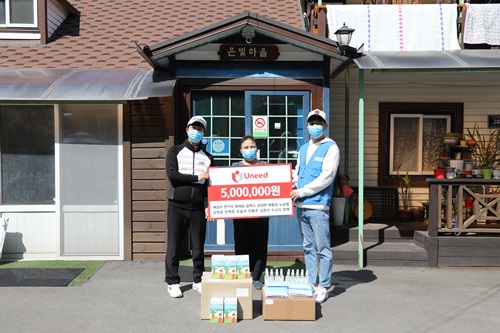 플랜코리아 홍보대사 개그맨 홍인규, 소외계층 아동 위해 후원금 전달