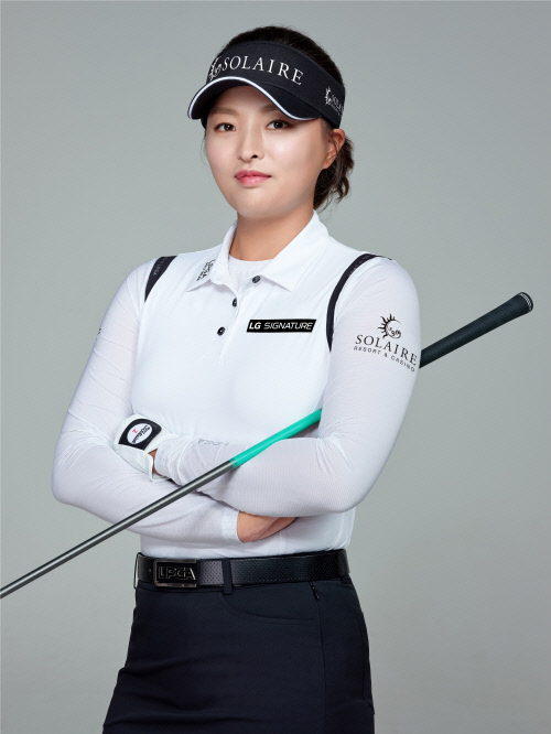 고진영 솔레어-4