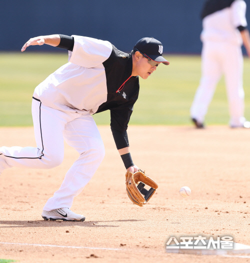 [포토] kt 황재균, 3루는 나의 것!