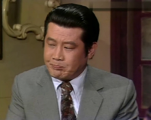 원로배우 윤석오, 12일 폐암투병 중 별세. 향년 74세.