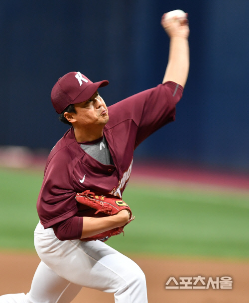 [포토]5회말 등판한 이영준