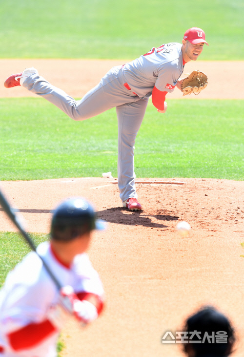 SK 킹엄, 자체청백전 6이닝 1실점...최고 구속은 147km