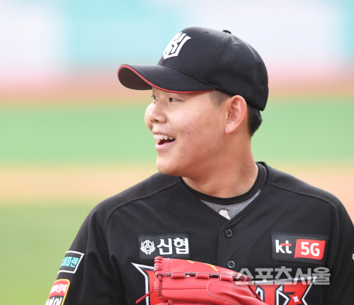 [포토] kt 소형준, 시작이 좋아요~