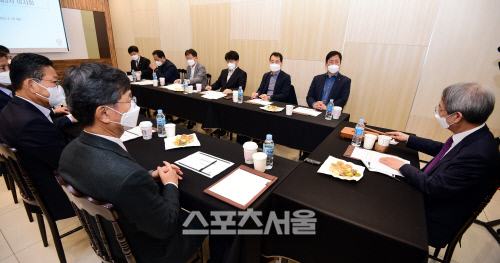 [포토] KBO이사회 \'야구 개막은 언제?\'