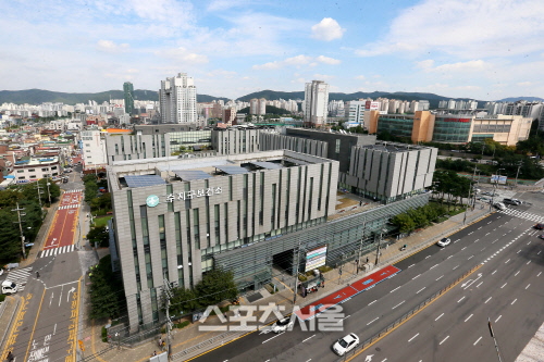 용인시, 해외입국 30대 여성·10대 소녀 확진 판정