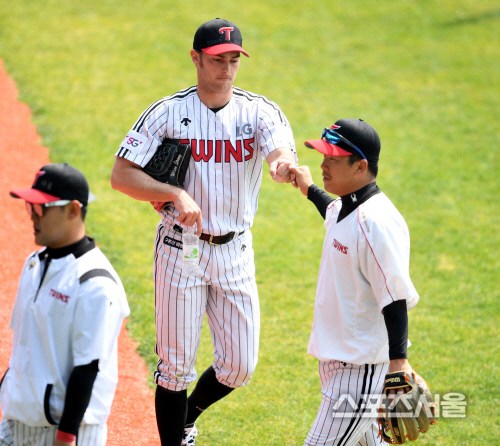 LG 윌슨 "ESPN 중계 대단한 일, 미국 야구팬들도 즐겨 볼 것"