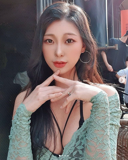 환상의 미모를 자랑하는 고아라, 미스 맥심 타이틀이 어울리죠[포토]