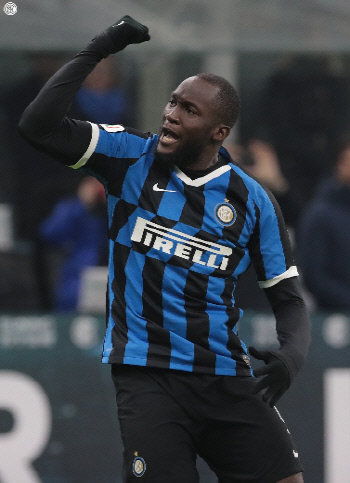 "1월, 동료 25명 23명 기침 고열" 발언 인테르 구단에 사과한 루카쿠