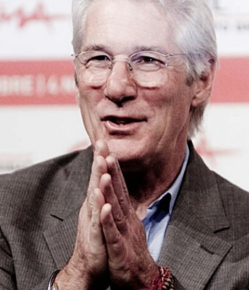 칠순 리차드 기어, 33세 연하 아내 연년생 득남 "남편 체력 따라가기 힘들어"[할리웃톡]