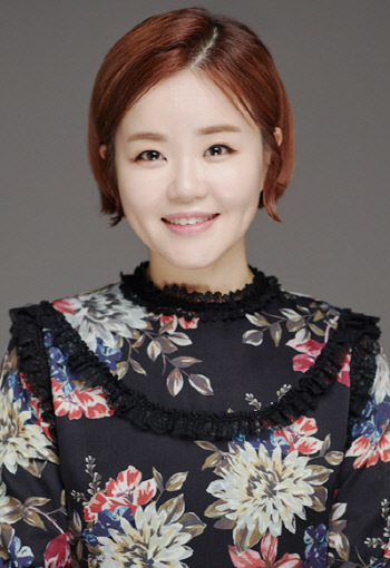 '쪼매난 이쁜이' 김효진, 8년만에 늦둥이 둘째 임신. "9월 출산"