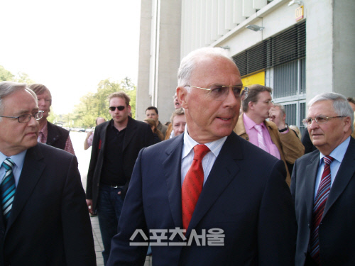 베켄바우어의 비리의혹, 코로나 여파 속 공소시효 만료로 재판 종료