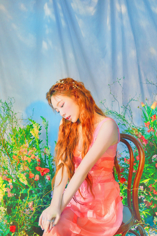 태연 Happy 티저 이미지
