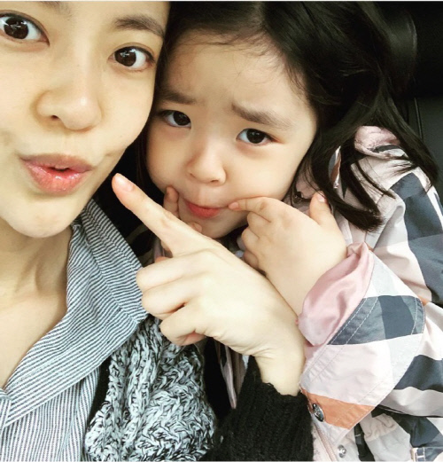 둘째 득녀 이윤지 무사히 산후조리원 퇴원, "라니는 씩씩하게 잘 있어요" [★SNS]