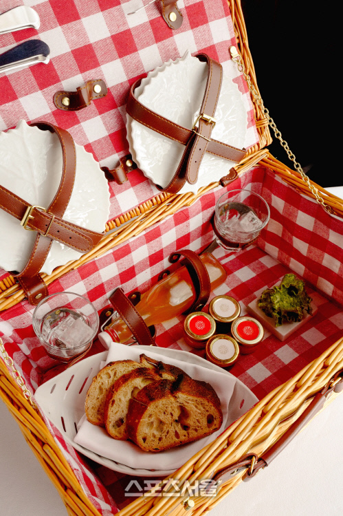 [레스케이프 호텔]라망 시크레 회현 사워도우 브레드 바스켓