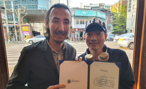 개그맨 김재욱, 사단법인 한기범희망나눔에 3000여만원 기부