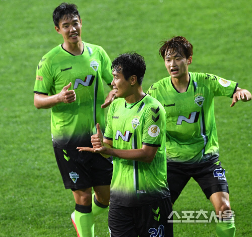 [포토] 전북 이동국, '덕분에' 챌린지~