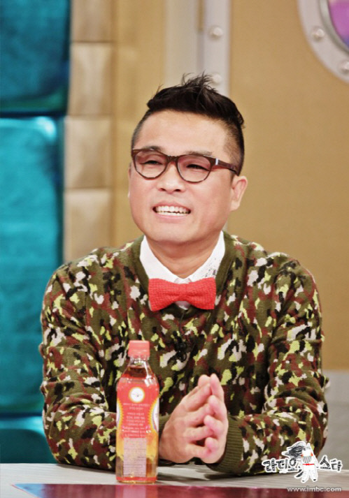 김건모, '폭행 피해 주장' 여성 상대 명예훼손 고소 취하