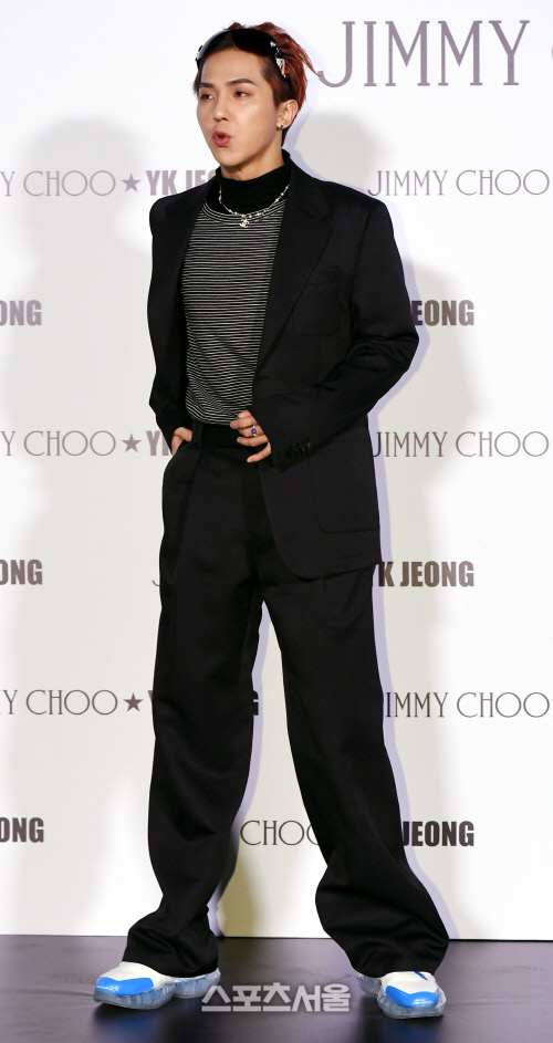 뼈아픈 YG 송민호마저.. "송민호 개인적 여행, 심려끼쳐 죄송" 공식사과