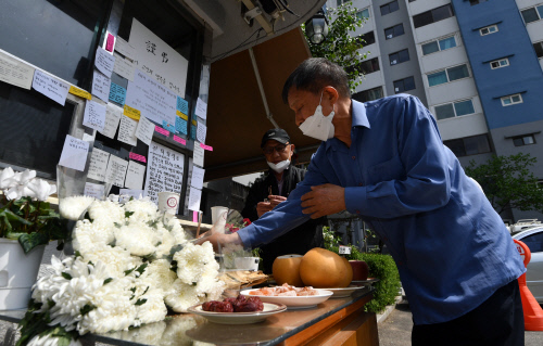 경비원 갑질 가해자, 유족 사과 요청도 거부 "폭행 사실 없다. 허위 주장"