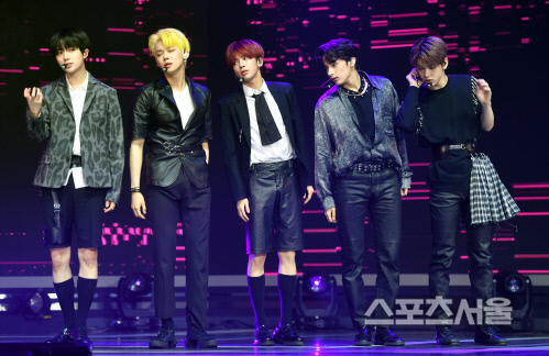 투모로우바이투게더(txt), 우린 친구 말도 잘 듣지![포토]