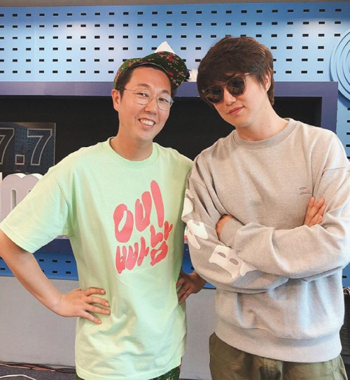 '철파엠' 김영철, '요섹남' 성시경표 파운드케이크에 "넌 감동이었어"[★SNS]