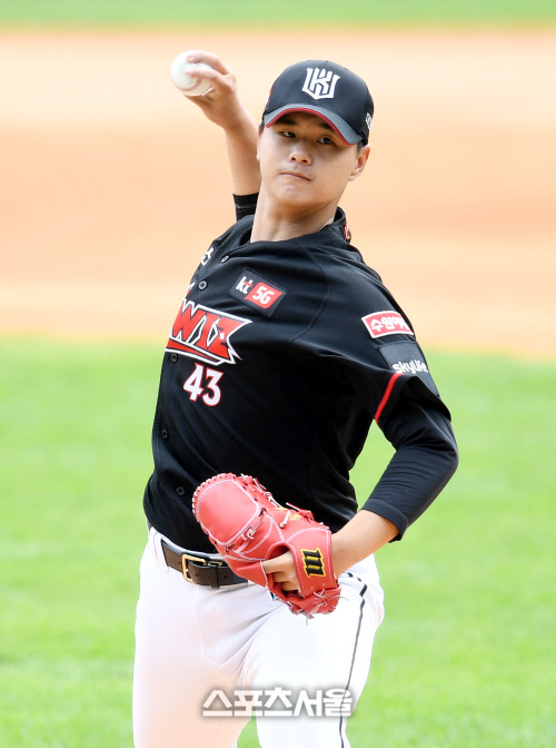 "KT니까 선발" 이강철 감독은 왜 김민에게 일침을 가했나