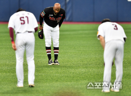 로하스 '히트포더 싸이클 김혜성에 경의를'[포토]