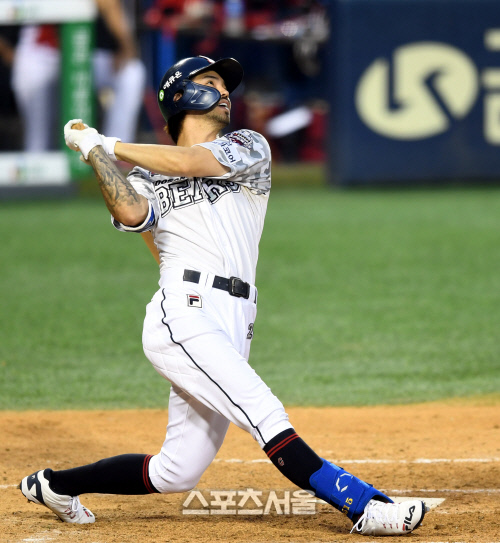 [포토] 오재원 '왜 이렇게 뜨는 거야'