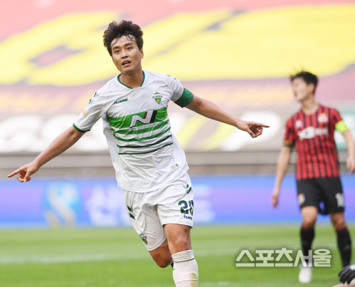 [포토] 전북 이동국, 또 넣었다! 서울전 추가골!