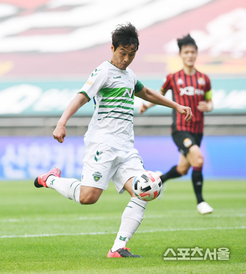 [포토] 전북 이동국, 서울전... 추가골의 순간!