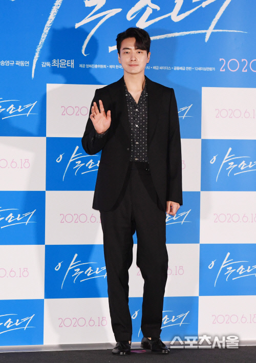 [포토] 이준혁, 블랙 수트!