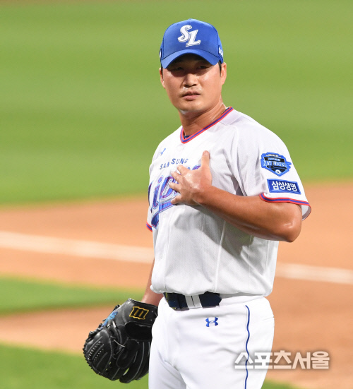[포토] 삼성 오승환, 가슴을 토닥토닥...왜?