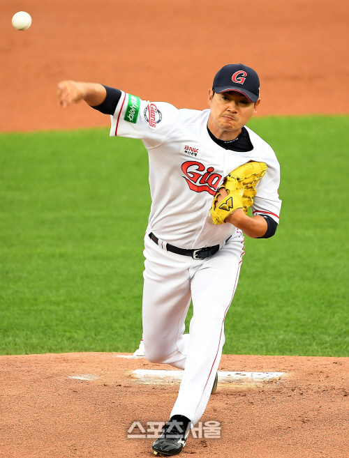 [포토] 롯데 노경은, 선발 역투!
