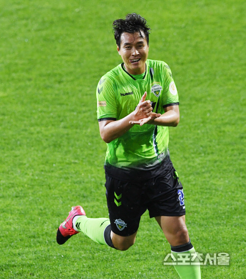 [포토] 전북 이동국, 개막전 골의 기쁨!