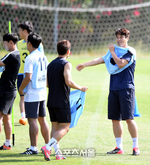[포토] 이동국, 최효진과 반가운 인사