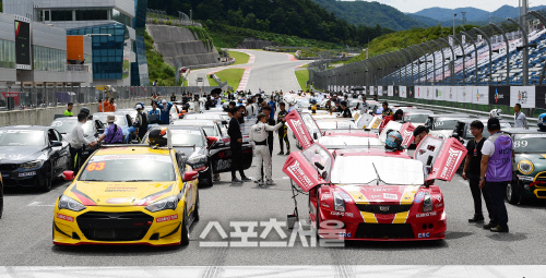 스마트해진 CJ슈퍼레이스, 중계방송에 텔레메트리 시스템을 적용해 박진감 넘쳐져