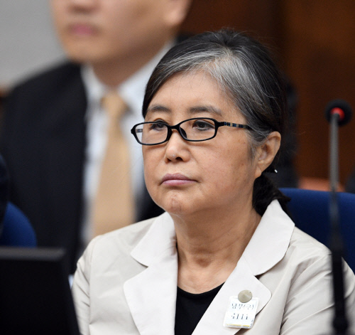 '비선실세' 최순실 63억 추징금 완납, 벌금 200억원도 납부명령