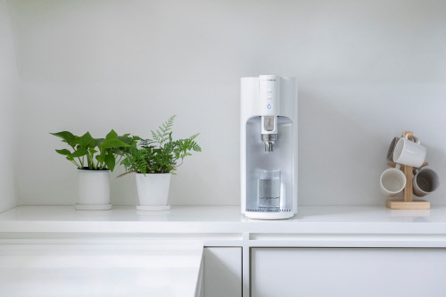 [이미지1] 쿠쿠 인앤아웃 초고온 직수 정수기 10\'s