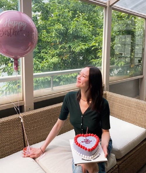 "내 선물은 너니…" 모델 이혜정, ♥이희준 판박이 아들과 맞는 첫 생일소회 [★SNS]
