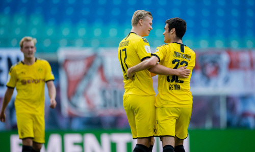 '新 득점기계' 홀란드도 멀티골, 75분마다 득점포 가동