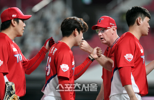 [포토]3연패 탈출한 KIA 맷 윌리엄스 감독