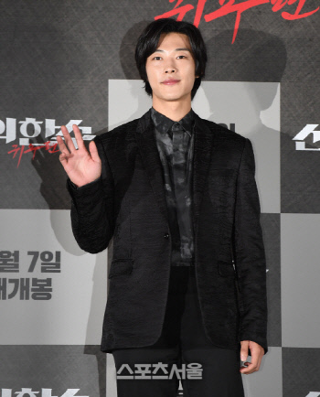 우도환, 7월 6일 현역 입대..."건강히 다녀올게요" 자필 편지[공식]