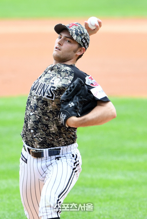 잃어버린 직구 구속…LG '에이스' 윌슨이 심상치 않다[SS현장]