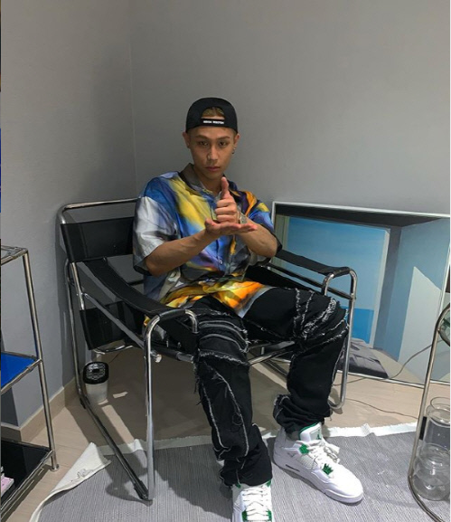 래퍼 식케이, 오늘(29일) 입대…박재범·김하온·pH-1 "잘 다녀와" 배웅