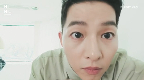 송중기X양경원, #짱꾸력 가득한 꾸러기들 '카메라가 한창 신기할 나이 30대'